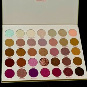 35XO NATURAL FLIRT ARTISTRY PALETTE